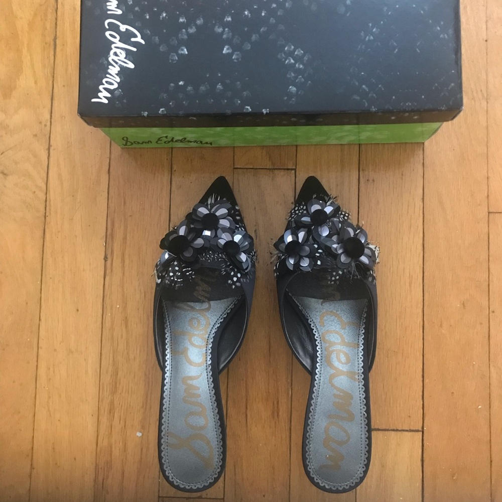 Sam Edelman Black Flower Feather Slides